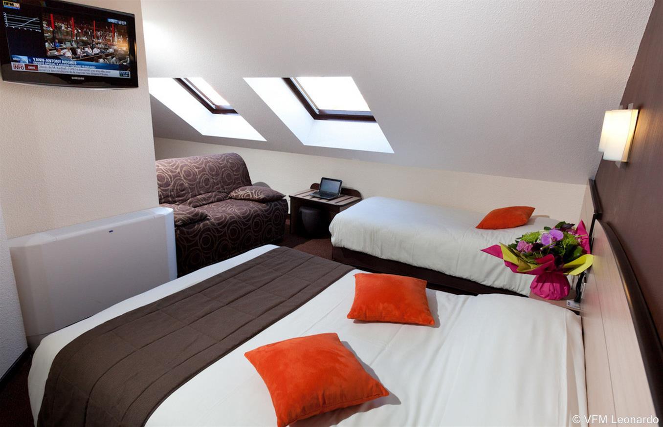 Kyriad Niort-Espace Mendesfrance Екстериор снимка