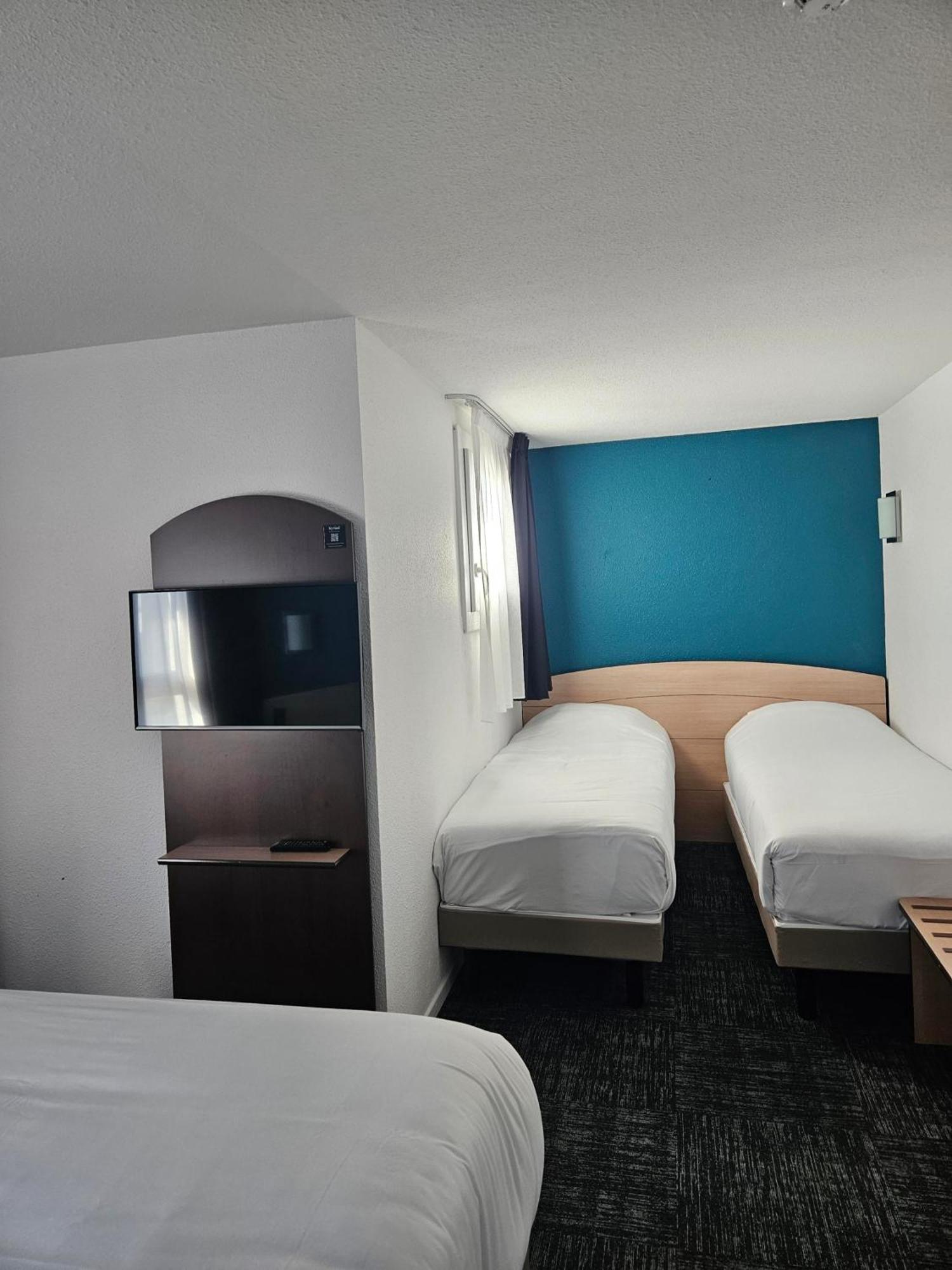 Kyriad Niort-Espace Mendesfrance Екстериор снимка