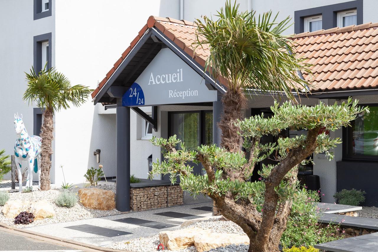 Kyriad Niort-Espace Mendesfrance Екстериор снимка